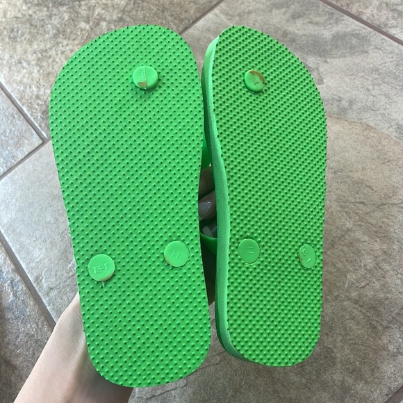 + nwot + Girls Flip Flop Bundle - Picture 4 of 11